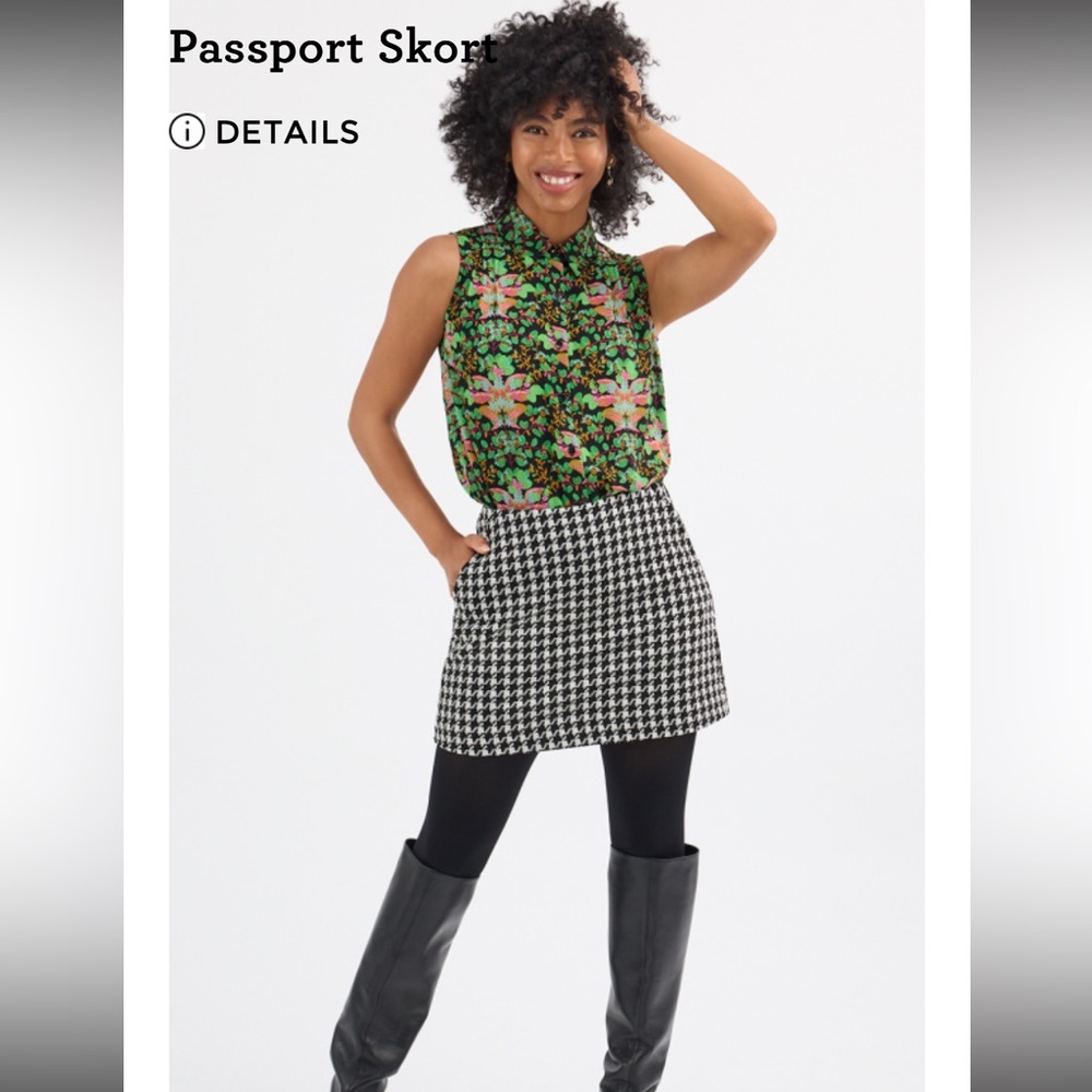 Passport Houndstooth Mini Skirt